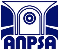 1er logo de l'ANPSA représentant une fenêtre avec ses volets qui s'ouvre sur un soleil avec l'acronyme ANPSA en dessous. C'était pour signifier l'ouverture sur le monde.